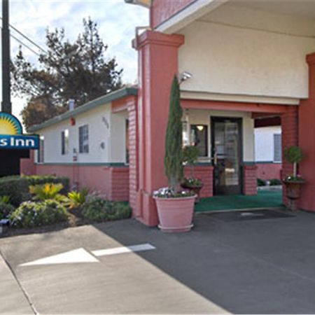 Days Inn Salinas Airport Exterior foto